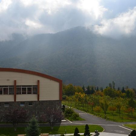 El Resort Hotel Qakh Eksteriør bilde