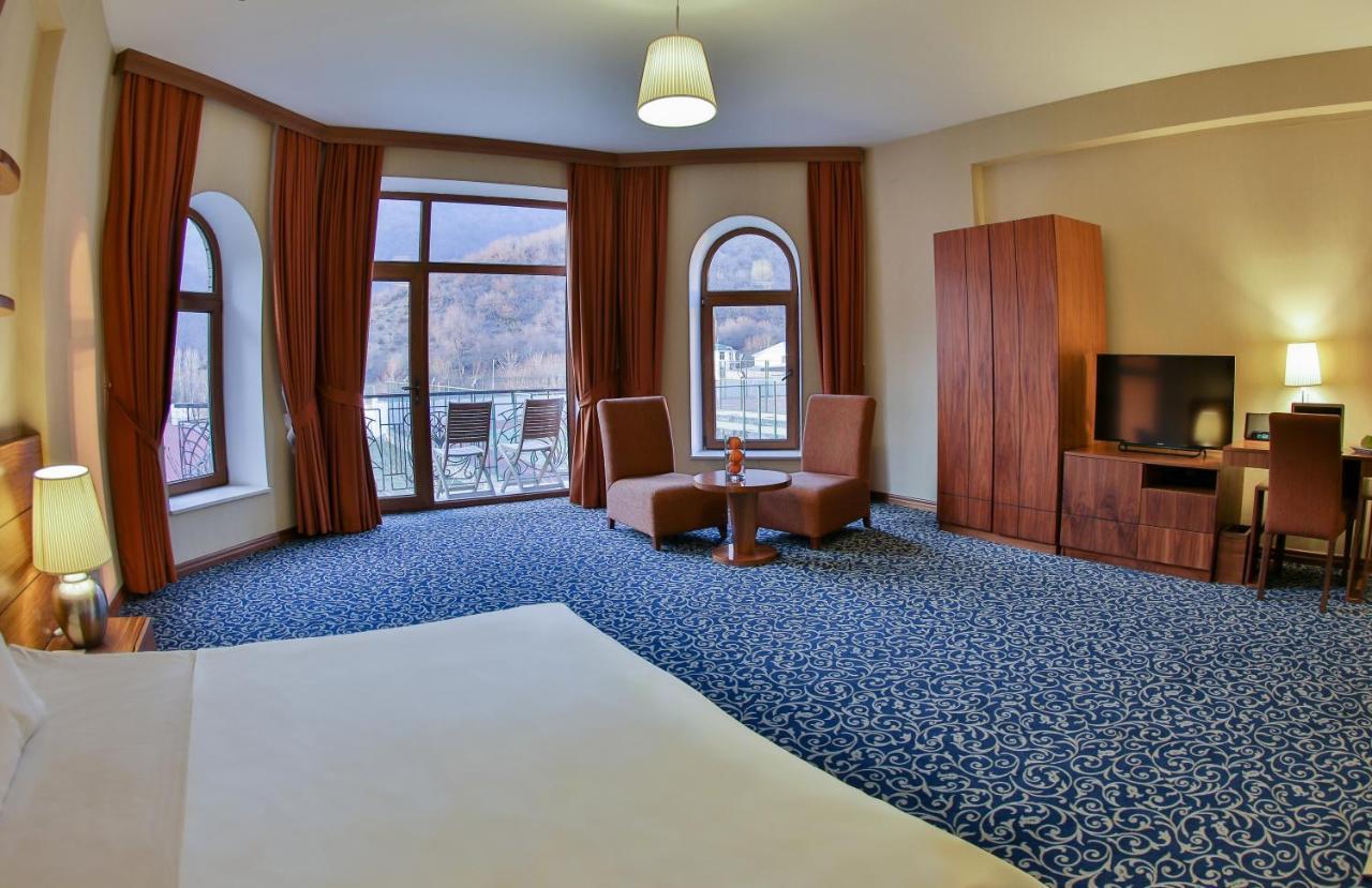 El Resort Hotel Qakh Eksteriør bilde