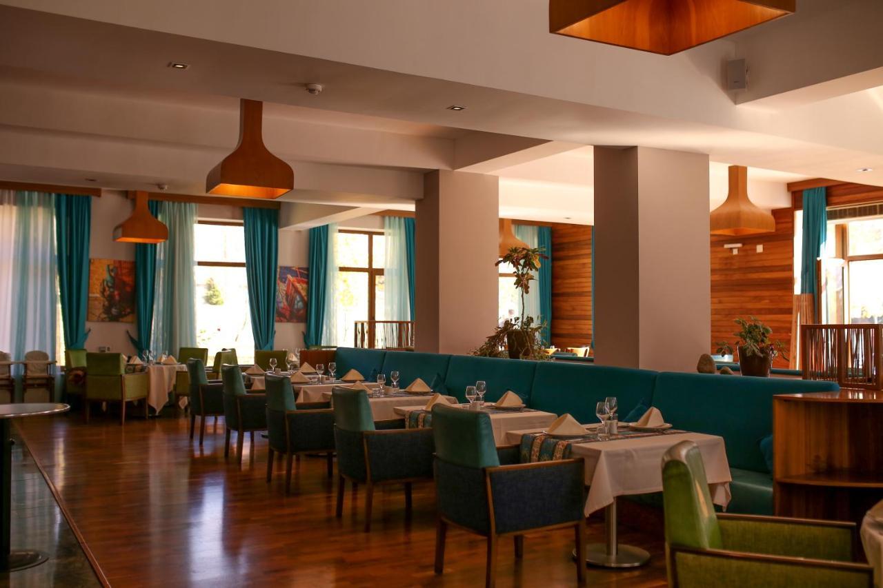El Resort Hotel Qakh Eksteriør bilde