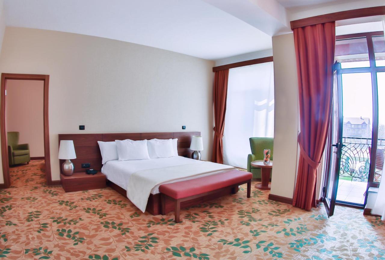 El Resort Hotel Qakh Eksteriør bilde